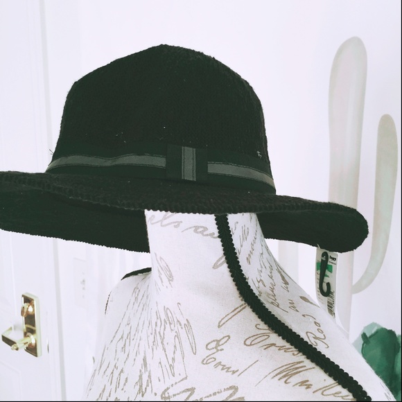 Sears Accessories - Women's Black Panama Hat NWT Crochet Sears